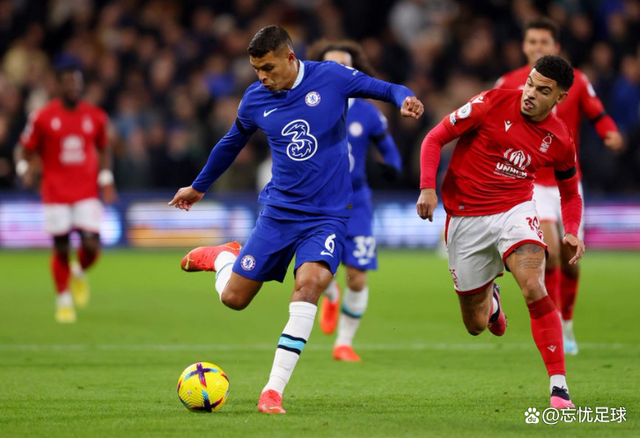 包含赛地聚焦：英超今晚热度飙升，金州勇士止住颓势，话题不断，团队化学反应显著的词条开云入口