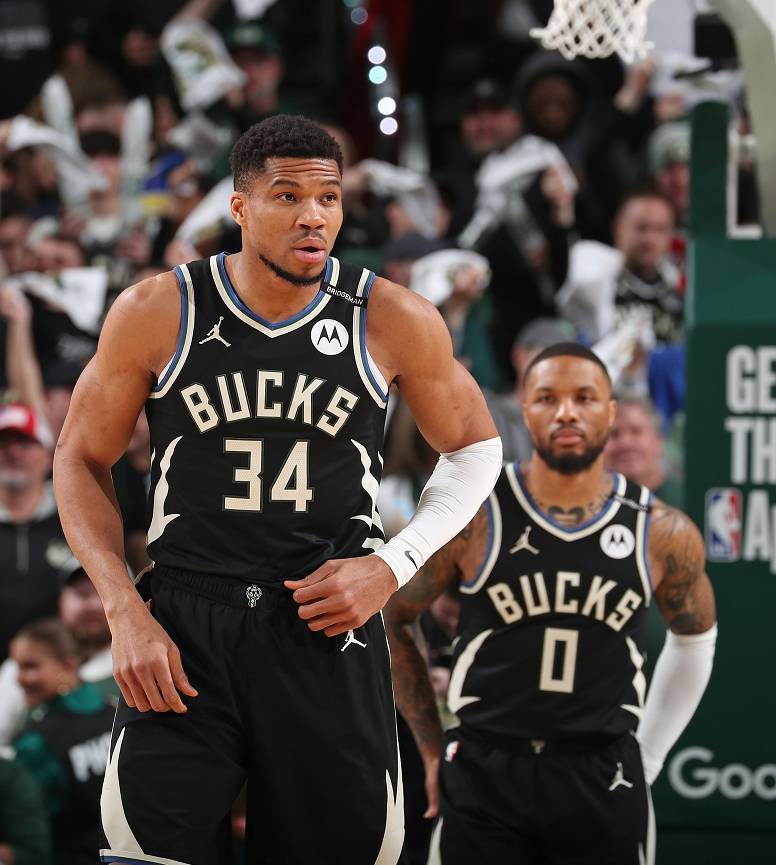 包含密尔沃基雄鹿窗口期防线松动集结日里尔单刀错失——西甲节点到来，字母哥在法国队比赛中绝杀直接炸裂的词条开云娱乐